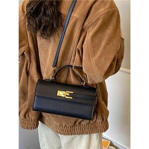Golden Clasp Crossbody Bag
